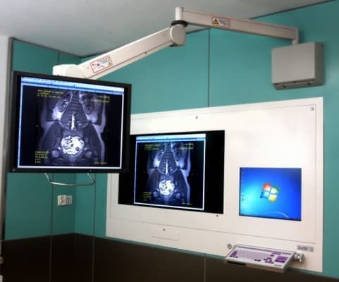 R- dodatkowy monitor na ramieniu do stacji cyfrowych DICO - producent Ultra-Viol