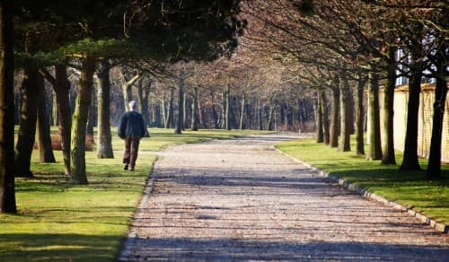 aktywność fizyczna - producent sprzętu medycznego radzi - Ultraviol