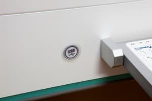 Dwa zabezpieczone przed zalaniem gniazda USB stacji cyfrowej DICO - producent Ultra-Viol